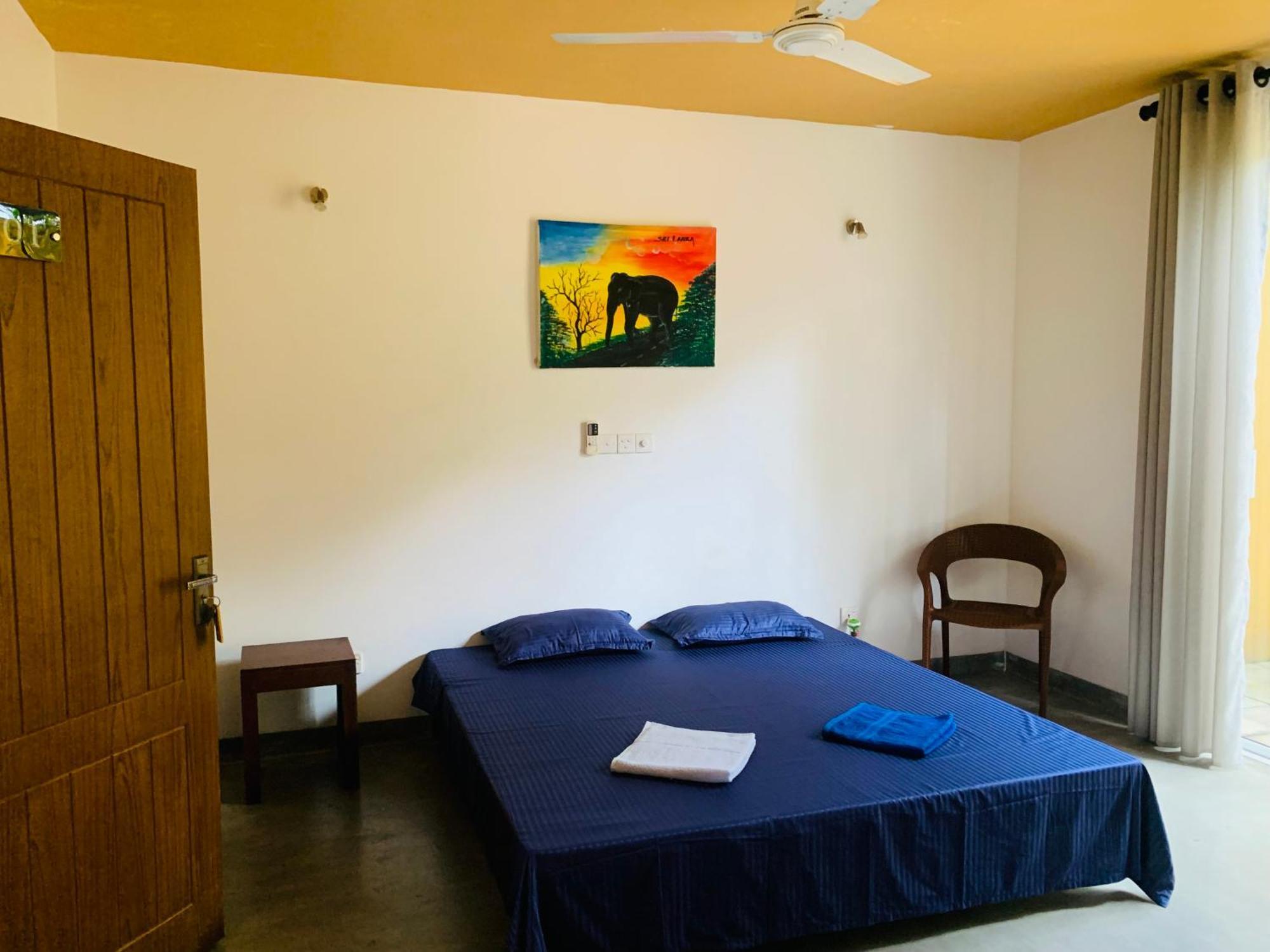 The Hostel Mirissa Buitenkant foto